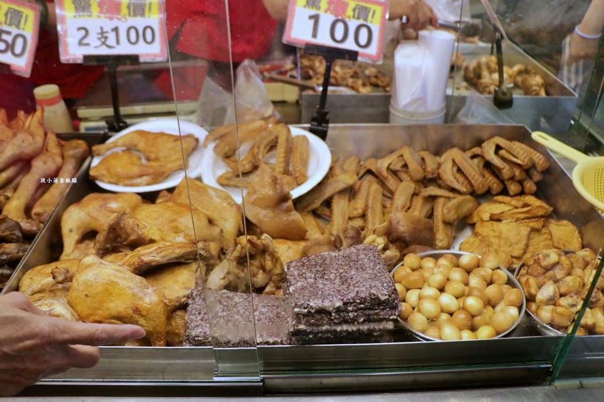 自由黃昏市場‧婆婆媽媽的最愛,上百攤位美食云云,生食、熟食、蔬菜、水果,北高最夯的黃昏市場!! - 第18張圖 自由黃昏市場‧婆婆媽媽的最愛,上百攤位美食云云,生食、熟食、蔬菜、水果,北高最夯的黃昏市場!!