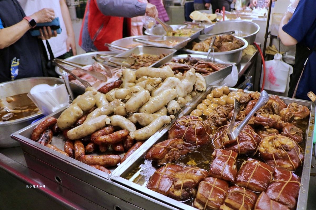 自由黃昏市場‧婆婆媽媽的最愛,上百攤位美食云云,生食、熟食、蔬菜、水果,北高最夯的黃昏市場!! - 第49張圖 自由黃昏市場‧婆婆媽媽的最愛,上百攤位美食云云,生食、熟食、蔬菜、水果,北高最夯的黃昏市場!!