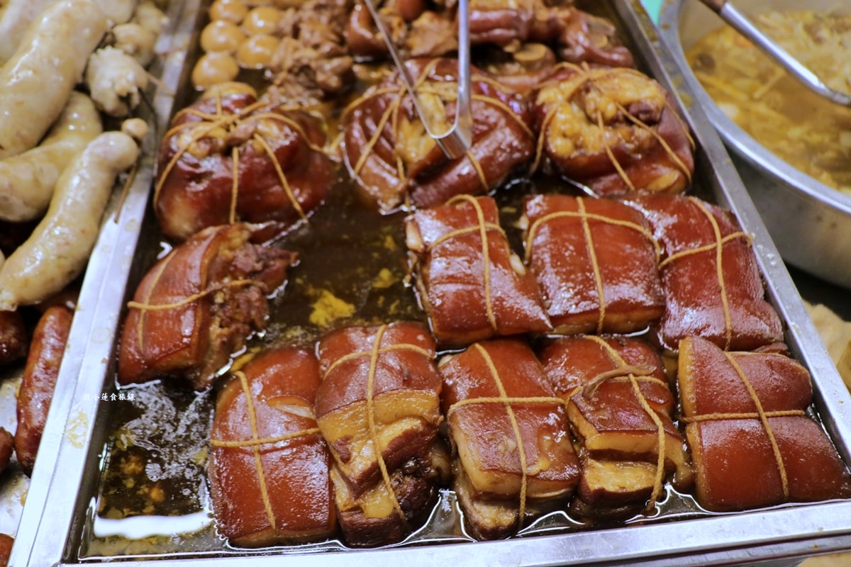 自由黃昏市場‧婆婆媽媽的最愛,上百攤位美食云云,生食、熟食、蔬菜、水果,北高最夯的黃昏市場!! - 第50張圖 自由黃昏市場‧婆婆媽媽的最愛,上百攤位美食云云,生食、熟食、蔬菜、水果,北高最夯的黃昏市場!!