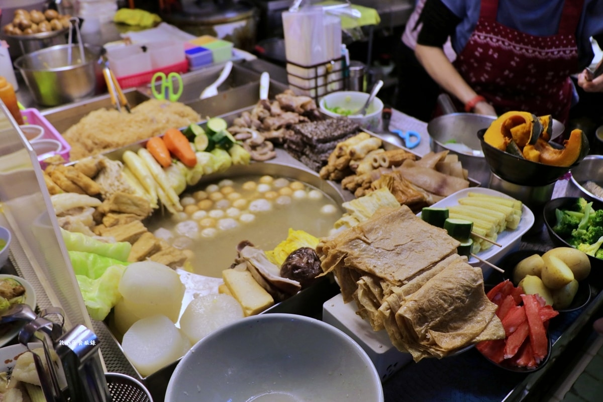自由黃昏市場‧婆婆媽媽的最愛,上百攤位美食云云,生食、熟食、蔬菜、水果,北高最夯的黃昏市場!! - 第53張圖 自由黃昏市場‧婆婆媽媽的最愛,上百攤位美食云云,生食、熟食、蔬菜、水果,北高最夯的黃昏市場!!