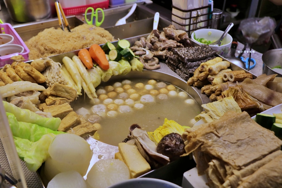 自由黃昏市場‧婆婆媽媽的最愛,上百攤位美食云云,生食、熟食、蔬菜、水果,北高最夯的黃昏市場!! - 第54張圖 自由黃昏市場‧婆婆媽媽的最愛,上百攤位美食云云,生食、熟食、蔬菜、水果,北高最夯的黃昏市場!!
