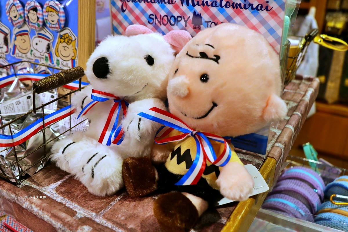 【神奈川橫濱】史努比スヌーピータウンショップ横浜店‧2米高的大型史努比等著你來拍照,唯一穿著水手服的史努比就在橫濱店 - 第6張圖 【神奈川橫濱】史努比スヌーピータウンショップ横浜店‧2米高的大型史努比等著你來拍照,唯一穿著水手服的史努比就在橫濱店