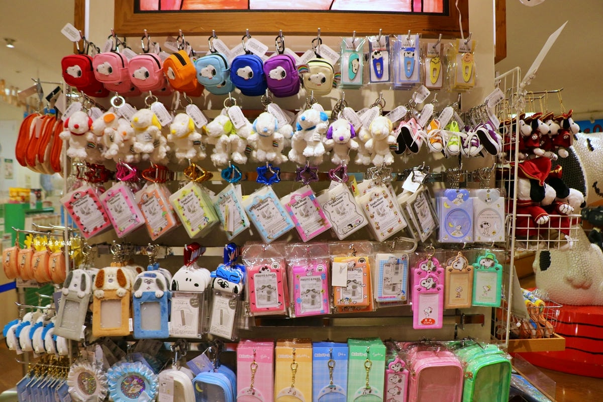 【神奈川橫濱】史努比スヌーピータウンショップ横浜店‧2米高的大型史努比等著你來拍照,唯一穿著水手服的史努比就在橫濱店 - 第9張圖 【神奈川橫濱】史努比スヌーピータウンショップ横浜店‧2米高的大型史努比等著你來拍照,唯一穿著水手服的史努比就在橫濱店