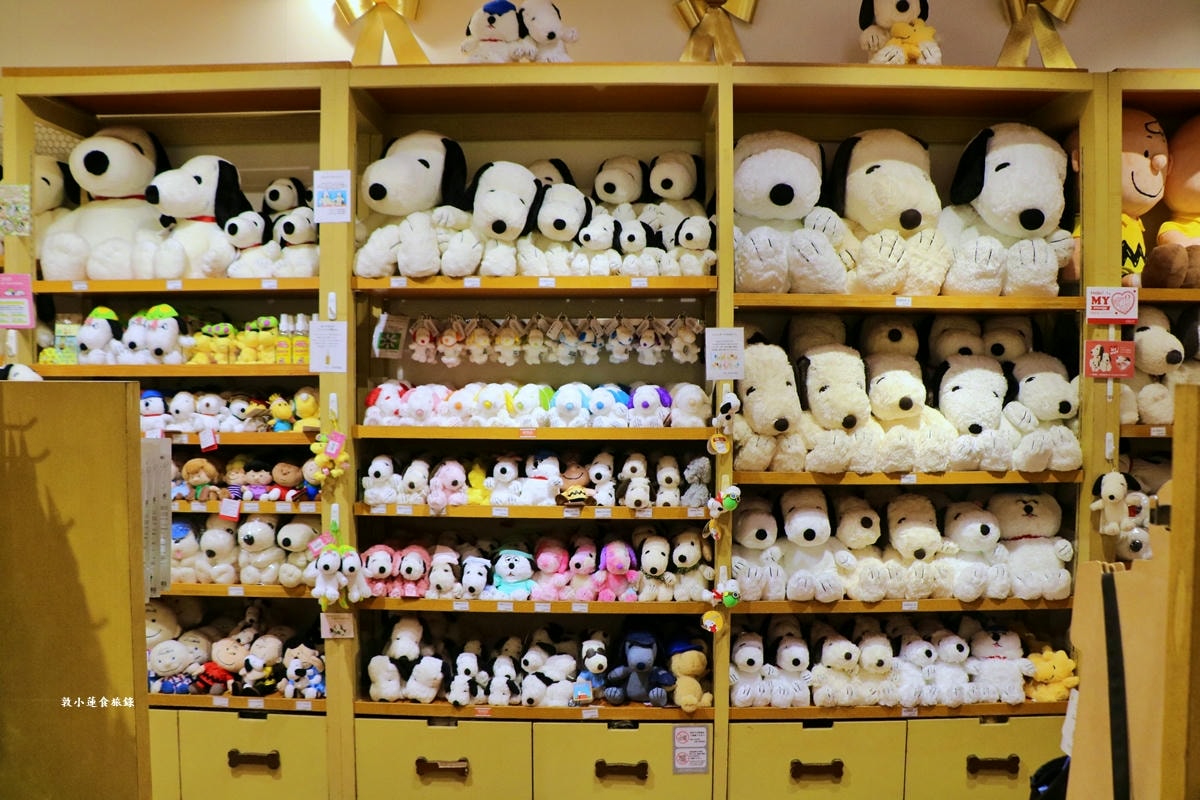 【神奈川橫濱】史努比スヌーピータウンショップ横浜店‧2米高的大型史努比等著你來拍照,唯一穿著水手服的史努比就在橫濱店 - 第31張圖 【神奈川橫濱】史努比スヌーピータウンショップ横浜店‧2米高的大型史努比等著你來拍照,唯一穿著水手服的史努比就在橫濱店