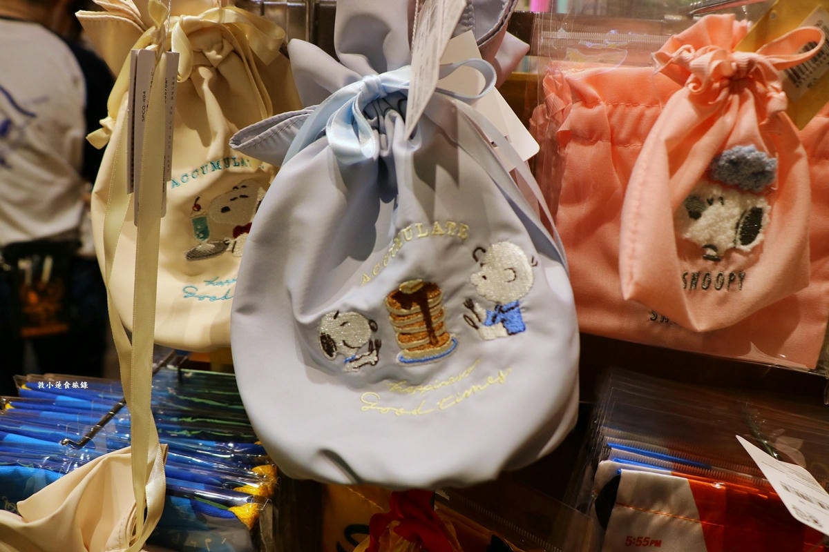 【神奈川橫濱】史努比スヌーピータウンショップ横浜店‧2米高的大型史努比等著你來拍照,唯一穿著水手服的史努比就在橫濱店 - 第36張圖 【神奈川橫濱】史努比スヌーピータウンショップ横浜店‧2米高的大型史努比等著你來拍照,唯一穿著水手服的史努比就在橫濱店