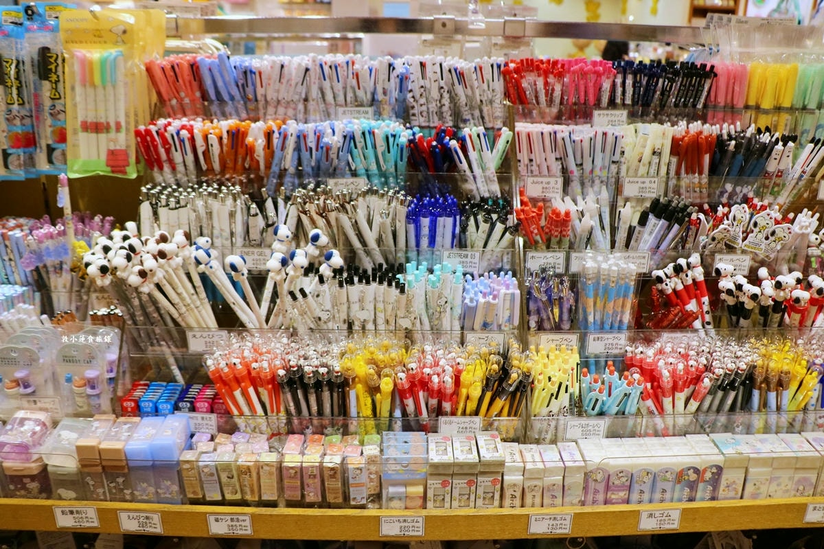【神奈川橫濱】史努比スヌーピータウンショップ横浜店‧2米高的大型史努比等著你來拍照,唯一穿著水手服的史努比就在橫濱店 - 第41張圖 【神奈川橫濱】史努比スヌーピータウンショップ横浜店‧2米高的大型史努比等著你來拍照,唯一穿著水手服的史努比就在橫濱店