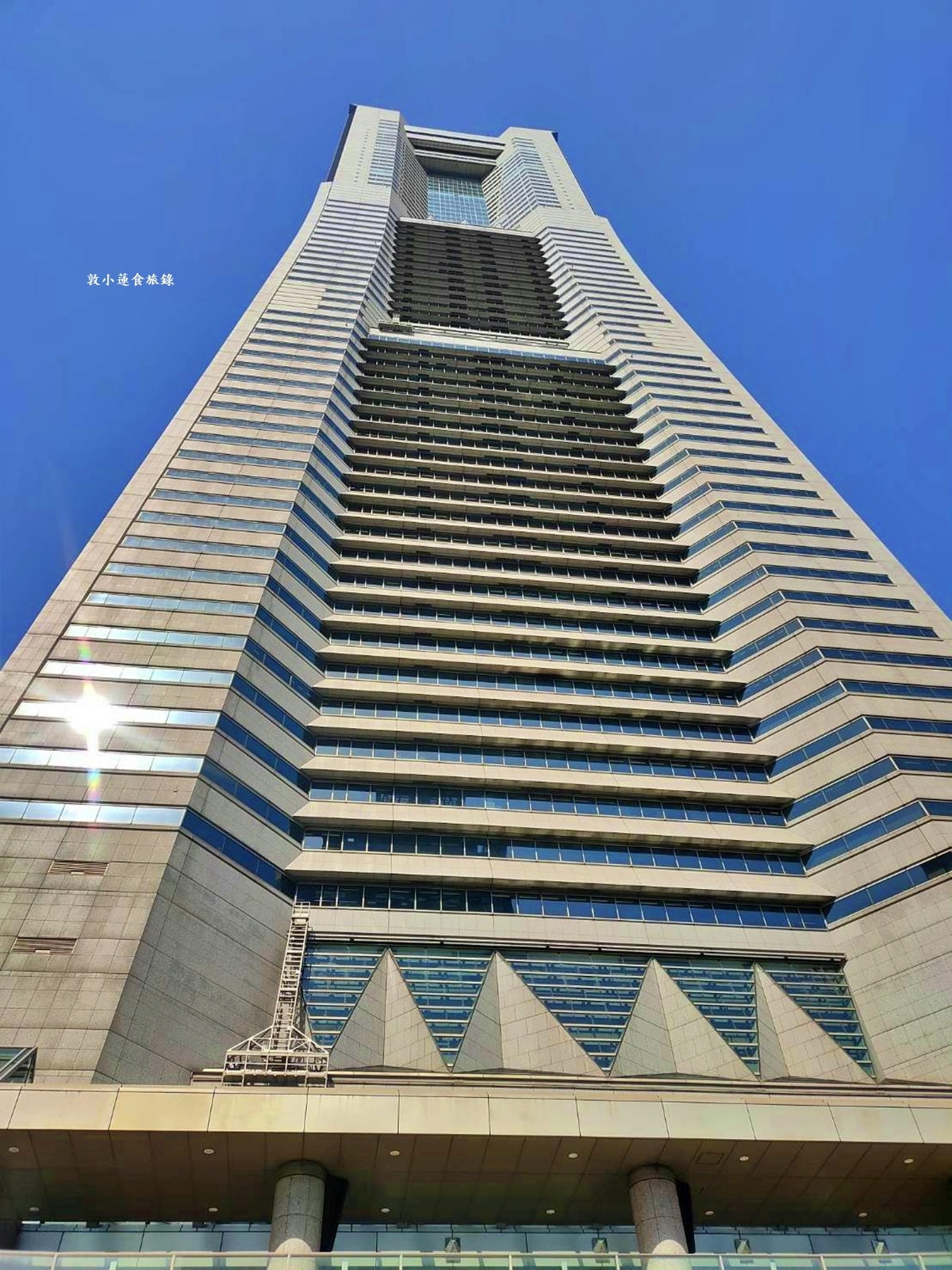 【神奈川橫濱】阿夫利AFURI 橫濱地標廣場店‧店內經典招牌柚子鹽拉麵，湯頭清爽帶點柚香味