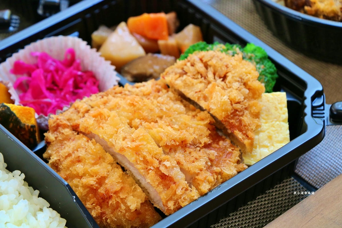 和暖 わだん御食事處‧日式定食 客製化便當，日本師傅親自操刀製作，牛排丼飯、南蠻雞定食、味噌鯖魚，和秋田美人小町米豐富又飽足