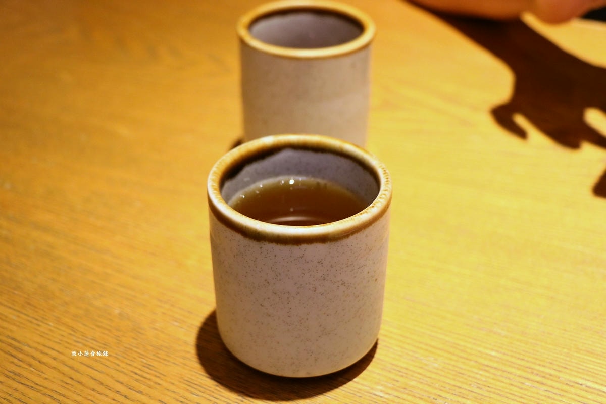 【神奈川橫濱】杵屋 橫濱ポルタ店‧傳統手工讚岐烏龍麵,關西風味湯底濃郁,讚岐烏龍麵冷吃Q勁,熱泡軟度適中 - 第8張圖 【神奈川橫濱】杵屋 橫濱ポルタ店‧傳統手工讚岐烏龍麵,關西風味湯底濃郁,讚岐烏龍麵冷吃Q勁,熱泡軟度適中