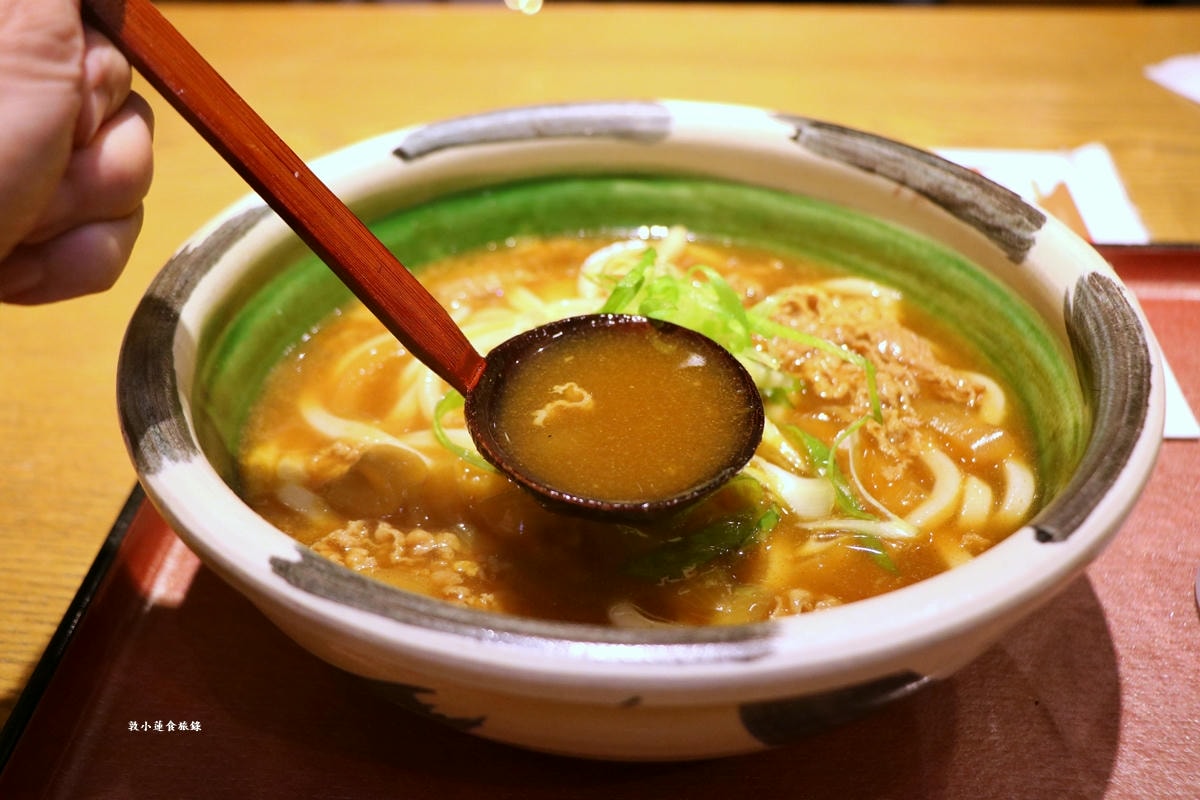 【神奈川橫濱】杵屋 橫濱ポルタ店‧傳統手工讚岐烏龍麵,關西風味湯底濃郁,讚岐烏龍麵冷吃Q勁,熱泡軟度適中 - 第11張圖 【神奈川橫濱】杵屋 橫濱ポルタ店‧傳統手工讚岐烏龍麵,關西風味湯底濃郁,讚岐烏龍麵冷吃Q勁,熱泡軟度適中