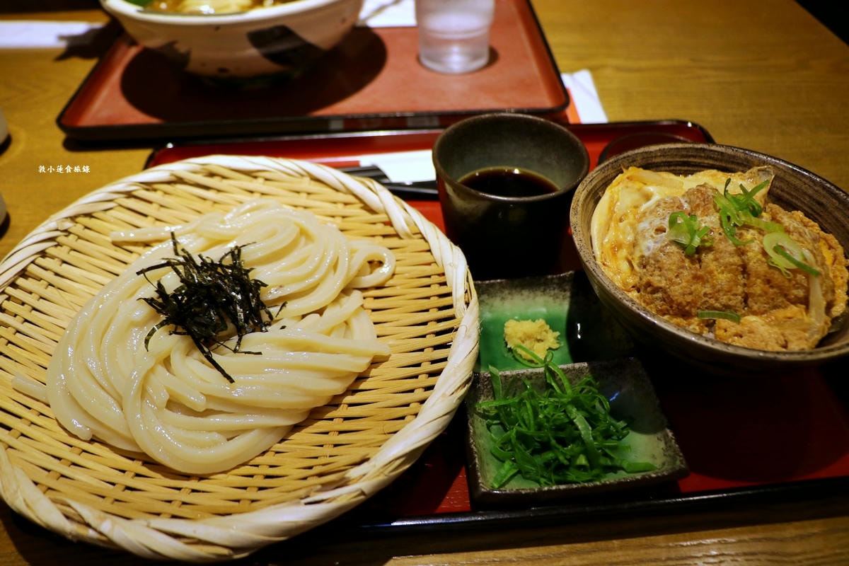 【神奈川橫濱】杵屋 橫濱ポルタ店‧傳統手工讚岐烏龍麵,關西風味湯底濃郁,讚岐烏龍麵冷吃Q勁,熱泡軟度適中 - 第14張圖 【神奈川橫濱】杵屋 橫濱ポルタ店‧傳統手工讚岐烏龍麵,關西風味湯底濃郁,讚岐烏龍麵冷吃Q勁,熱泡軟度適中