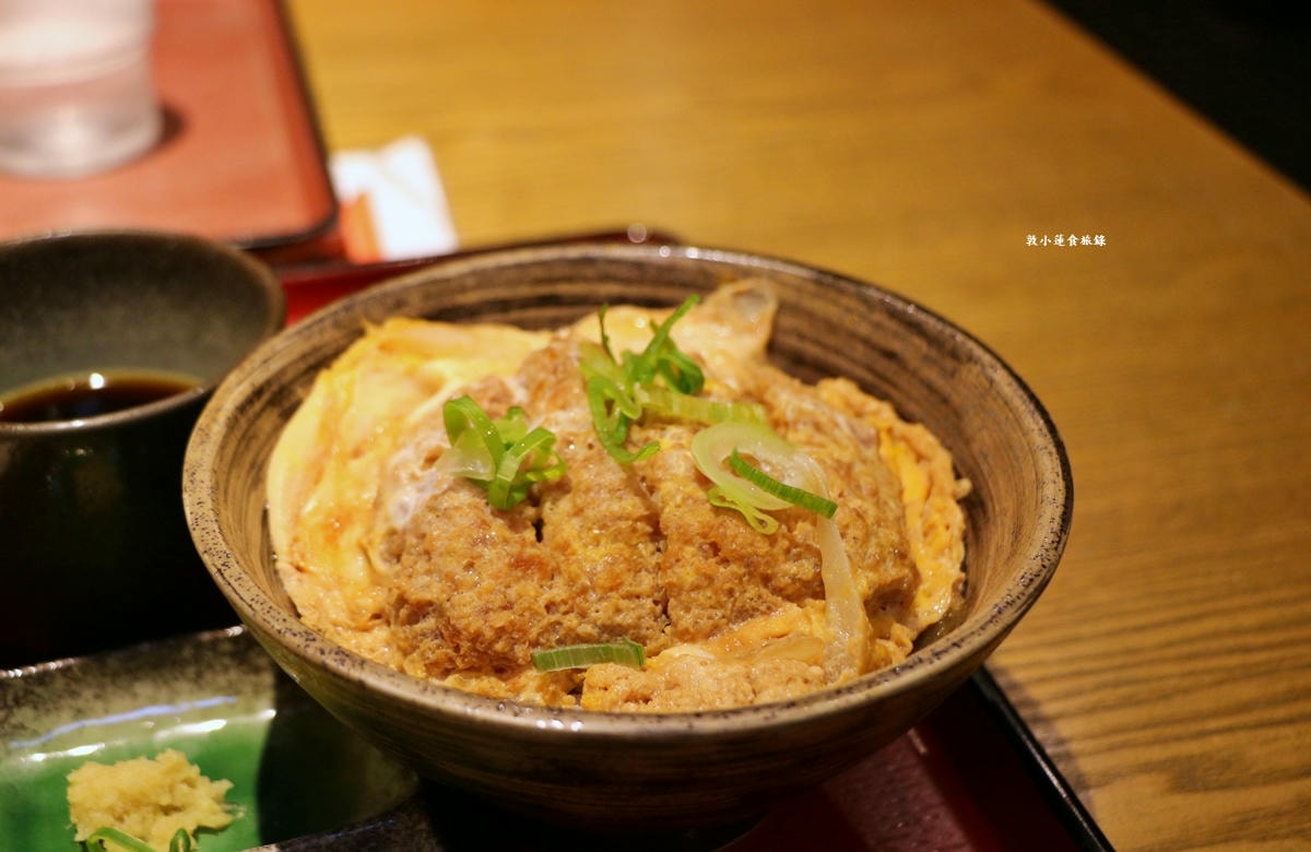 【神奈川橫濱】杵屋 橫濱ポルタ店‧傳統手工讚岐烏龍麵,關西風味湯底濃郁,讚岐烏龍麵冷吃Q勁,熱泡軟度適中 - 第18張圖 【神奈川橫濱】杵屋 橫濱ポルタ店‧傳統手工讚岐烏龍麵,關西風味湯底濃郁,讚岐烏龍麵冷吃Q勁,熱泡軟度適中