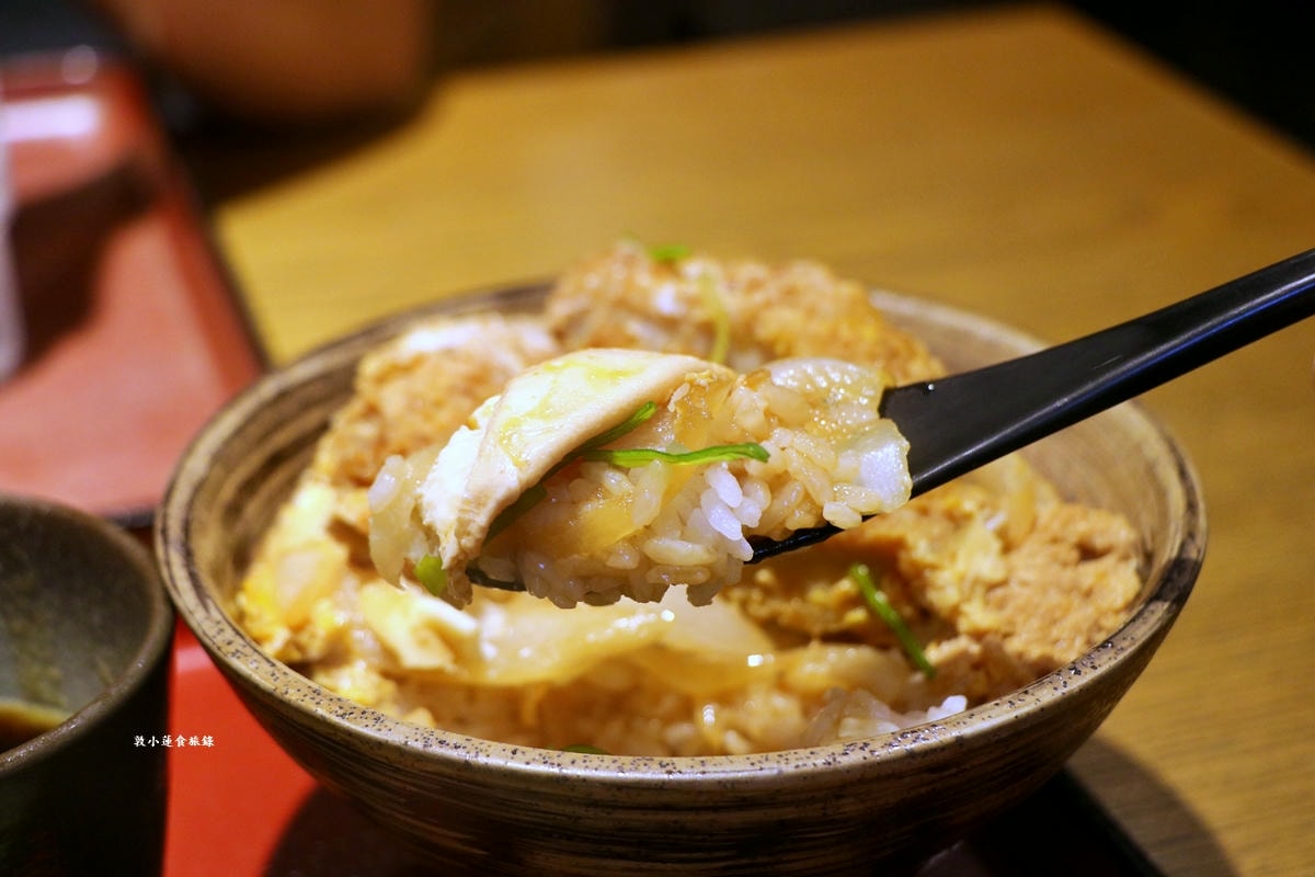 【神奈川橫濱】杵屋 橫濱ポルタ店‧傳統手工讚岐烏龍麵,關西風味湯底濃郁,讚岐烏龍麵冷吃Q勁,熱泡軟度適中 - 第20張圖 【神奈川橫濱】杵屋 橫濱ポルタ店‧傳統手工讚岐烏龍麵,關西風味湯底濃郁,讚岐烏龍麵冷吃Q勁,熱泡軟度適中