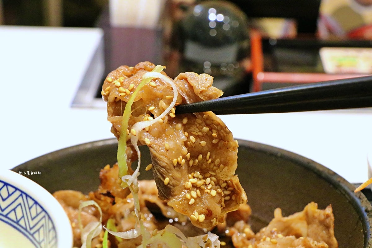 【東京】吉野家 羽田機場第3航廈店‧日本百年美味牛丼,牛丼御三家之一,多種套餐組合滿足挑剔的你 - 第9張圖 【東京】吉野家 羽田機場第3航廈店‧日本百年美味牛丼,牛丼御三家之一,多種套餐組合滿足挑剔的你