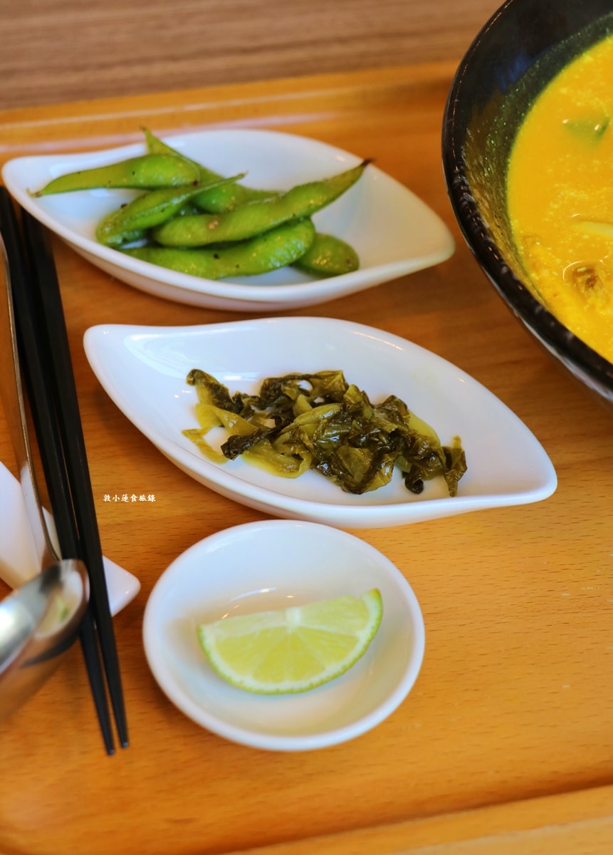Garden green泰義蔬食咖啡館‧圓山山腳下低調蔬食餐館，不一樣的清邁辣椰漿咖哩湯炸麵