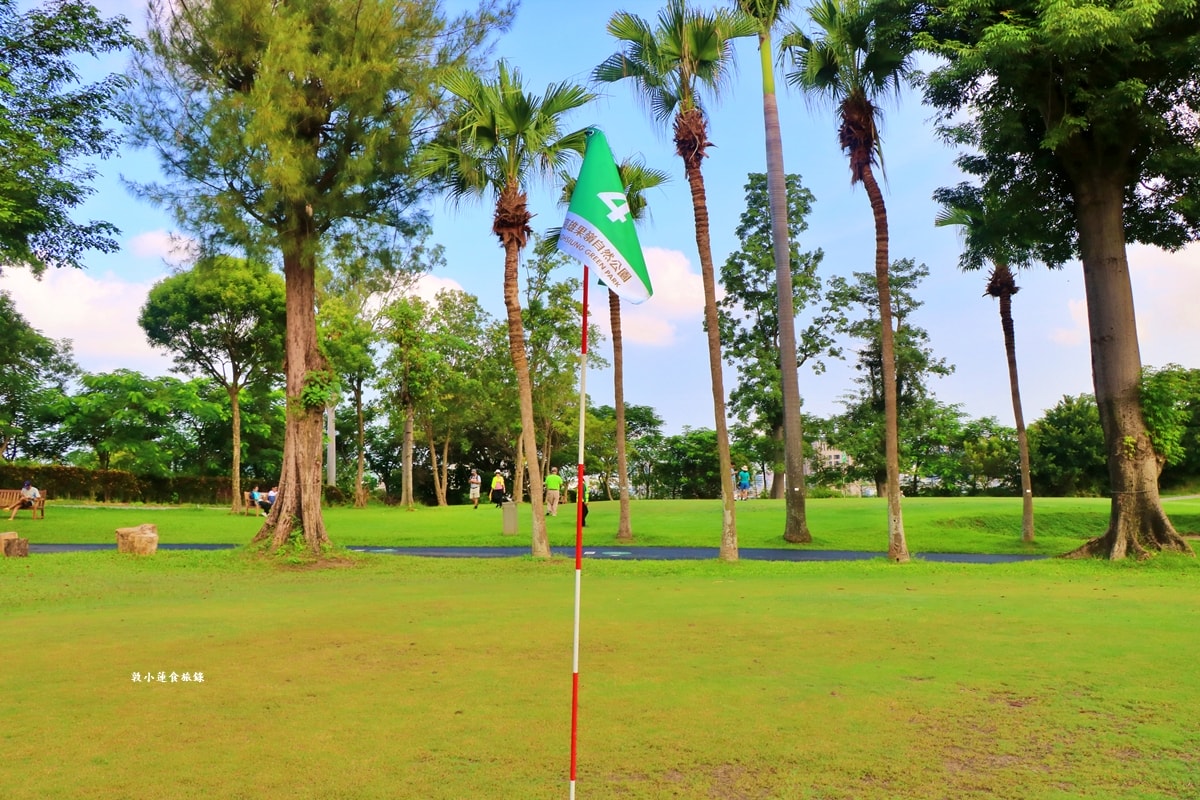 高雄果嶺自然公園‧高爾夫球場再生超級生態自然公園,佔地70公頃,90種鳥類生態,遠眺北大武山秋賞落羽松!! - 第17張圖 高雄果嶺自然公園‧高爾夫球場再生超級生態自然公園,佔地70公頃,90種鳥類生態,遠眺北大武山秋賞落羽松!!