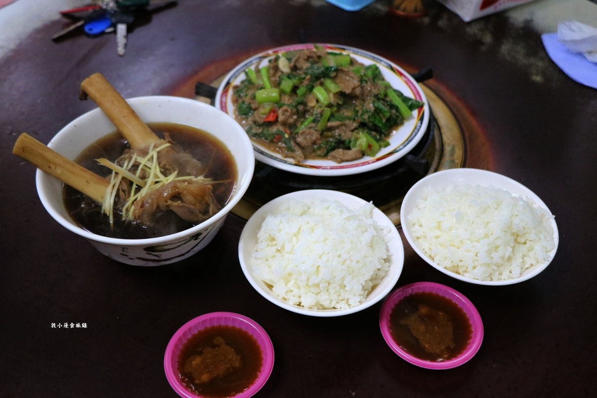 自由羊肉火鍋店‧數十年載的老字號羊肉爐,從小吃到大的人氣美食,不能錯過沙茶羊肉、當歸羊肉湯 - 第6張圖 自由羊肉火鍋店‧數十年載的老字號羊肉爐,從小吃到大的人氣美食,不能錯過沙茶羊肉、當歸羊肉湯