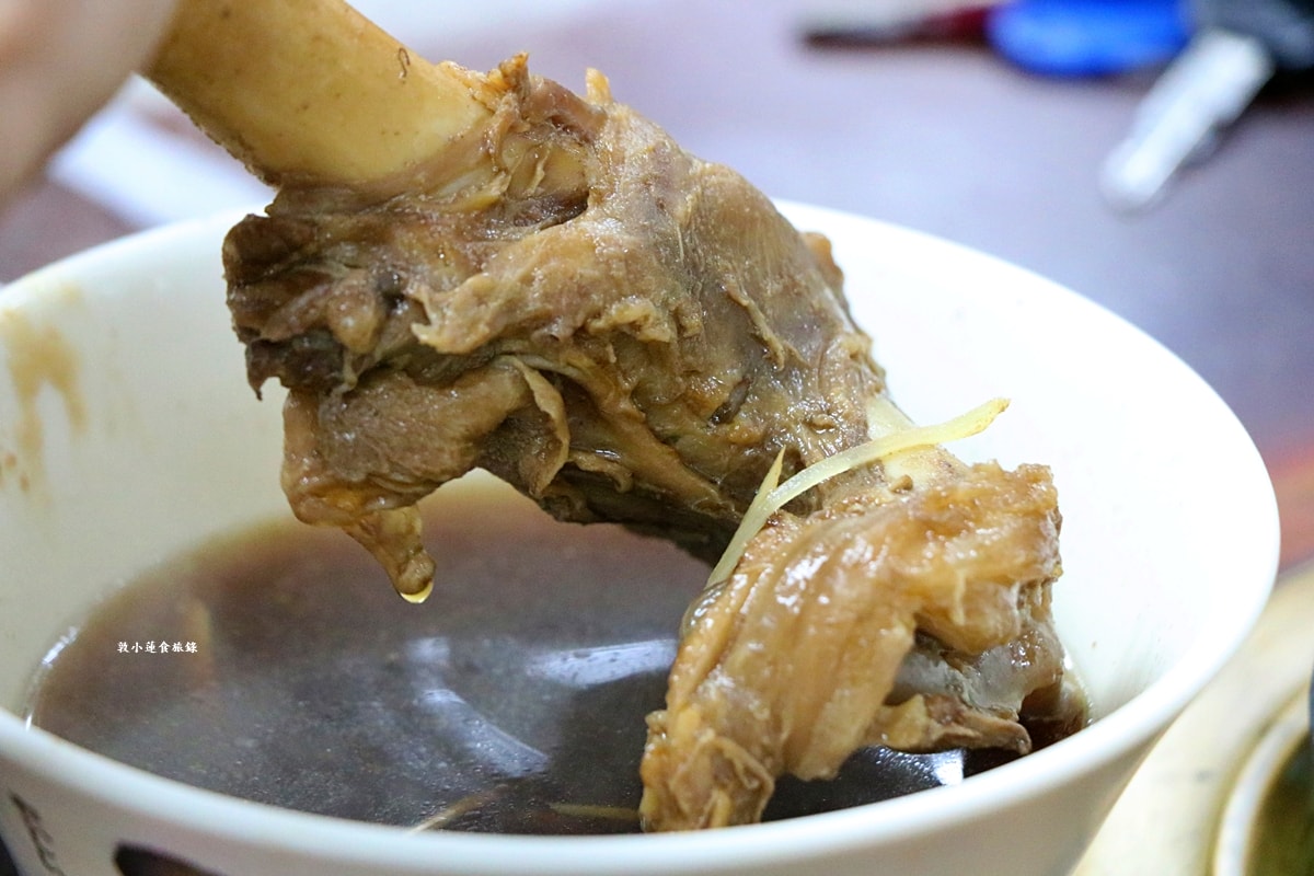 自由羊肉火鍋店‧數十年載的老字號羊肉爐,從小吃到大的人氣美食,不能錯過沙茶羊肉、當歸羊肉湯 - 第14張圖 自由羊肉火鍋店‧數十年載的老字號羊肉爐,從小吃到大的人氣美食,不能錯過沙茶羊肉、當歸羊肉湯