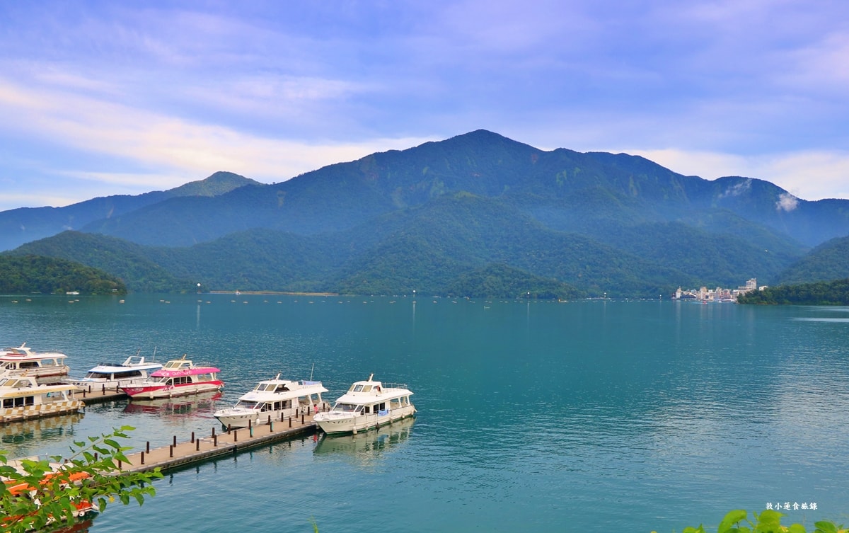 日月潭涵碧文學步道‧光與影的交織之處,山嵐雲霧多變清晨美景,最文青的幽靜步道!! - 第13張圖 日月潭涵碧文學步道‧光與影的交織之處,山嵐雲霧多變清晨美景,最文青的幽靜步道!!