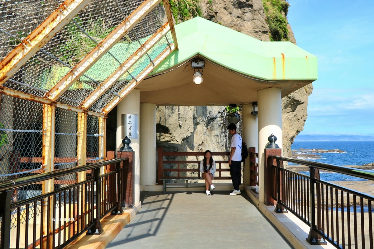 【神奈川藤澤】江之島岩屋‧江島神社發源地的神社,海浪侵蝕而成的洞窟,燭光之火漫遊找龍神 - 第34張圖 【神奈川藤澤】江之島岩屋‧江島神社發源地的神社,海浪侵蝕而成的洞窟,燭光之火漫遊找龍神