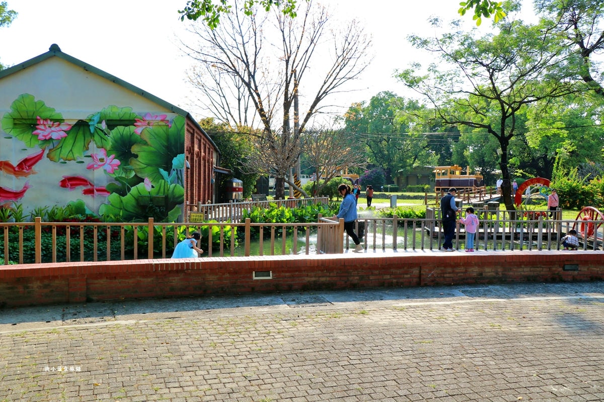 橋頭糖廠‧糖廠一日遊,橋頭捷運正對面,免門票來橋頭糖廠賞九重葛、吃台糖冰品、烤肉逛市集 - 第34張圖 橋頭糖廠‧糖廠一日遊,橋頭捷運正對面,免門票來橋頭糖廠賞九重葛、吃台糖冰品、烤肉逛市集