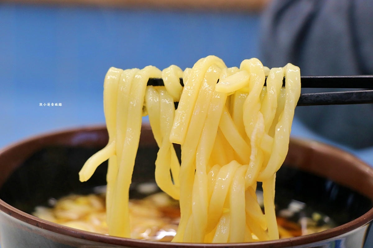 【神奈川橫濱】大棧橋食堂‧深受碼頭工人喜愛的立食定食屋,餐點大份量,免費續飯、續味噌湯 - 第13張圖 【神奈川橫濱】大棧橋食堂‧深受碼頭工人喜愛的立食定食屋,餐點大份量,免費續飯、續味噌湯