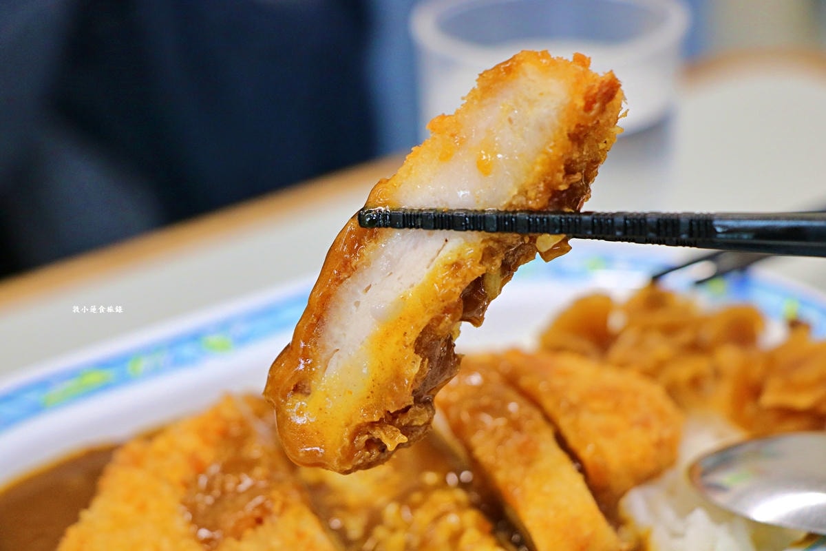 【神奈川橫濱】大棧橋食堂‧深受碼頭工人喜愛的立食定食屋,餐點大份量,免費續飯、續味噌湯 - 第10張圖 【神奈川橫濱】大棧橋食堂‧深受碼頭工人喜愛的立食定食屋,餐點大份量,免費續飯、續味噌湯