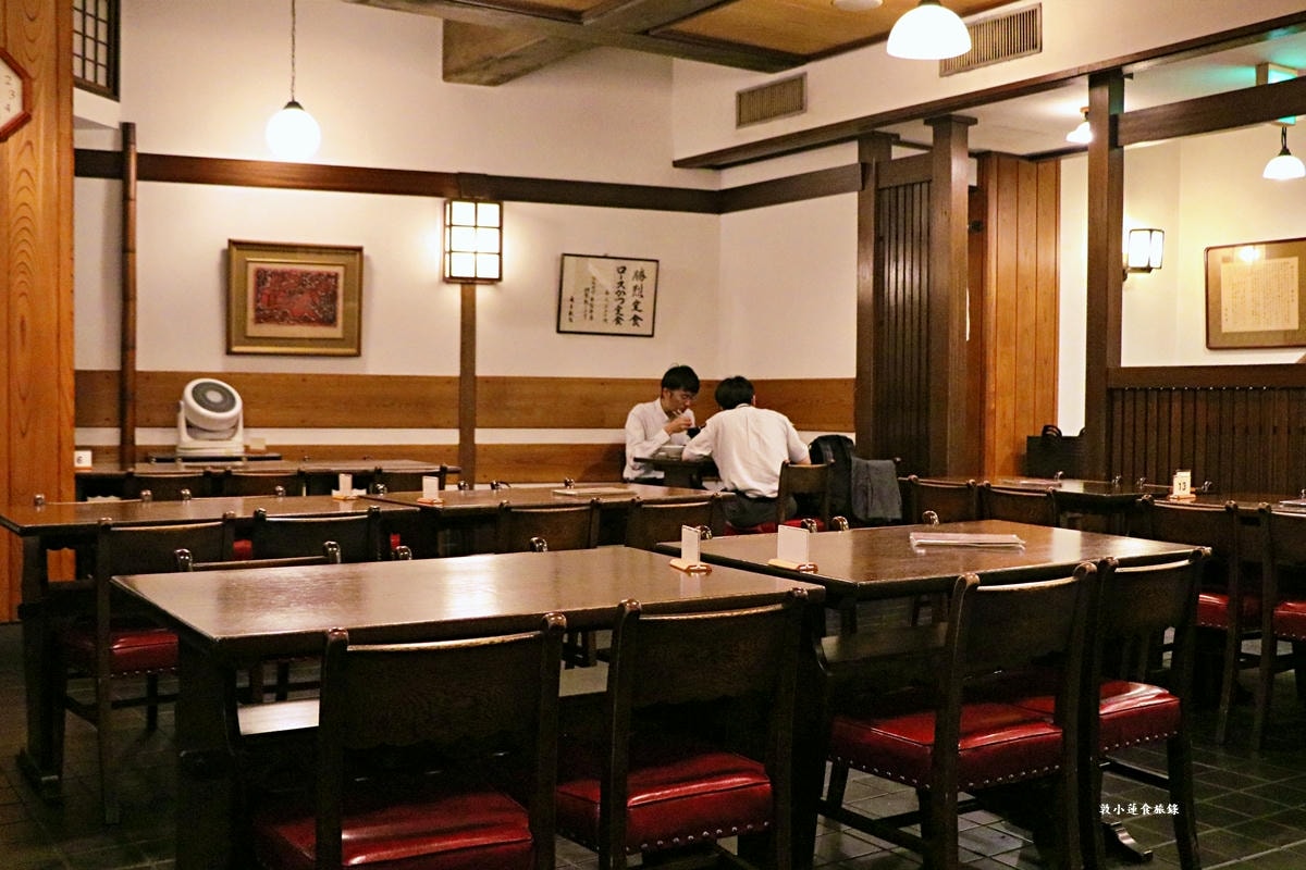 【神奈川橫濱】勝烈庵 馬車道總本店‧橫濱人氣百年老店,在地網友推薦排隊名店,必吃炸豬排 - 第5張圖 【神奈川橫濱】勝烈庵 馬車道總本店‧橫濱人氣百年老店,在地網友推薦排隊名店,必吃炸豬排