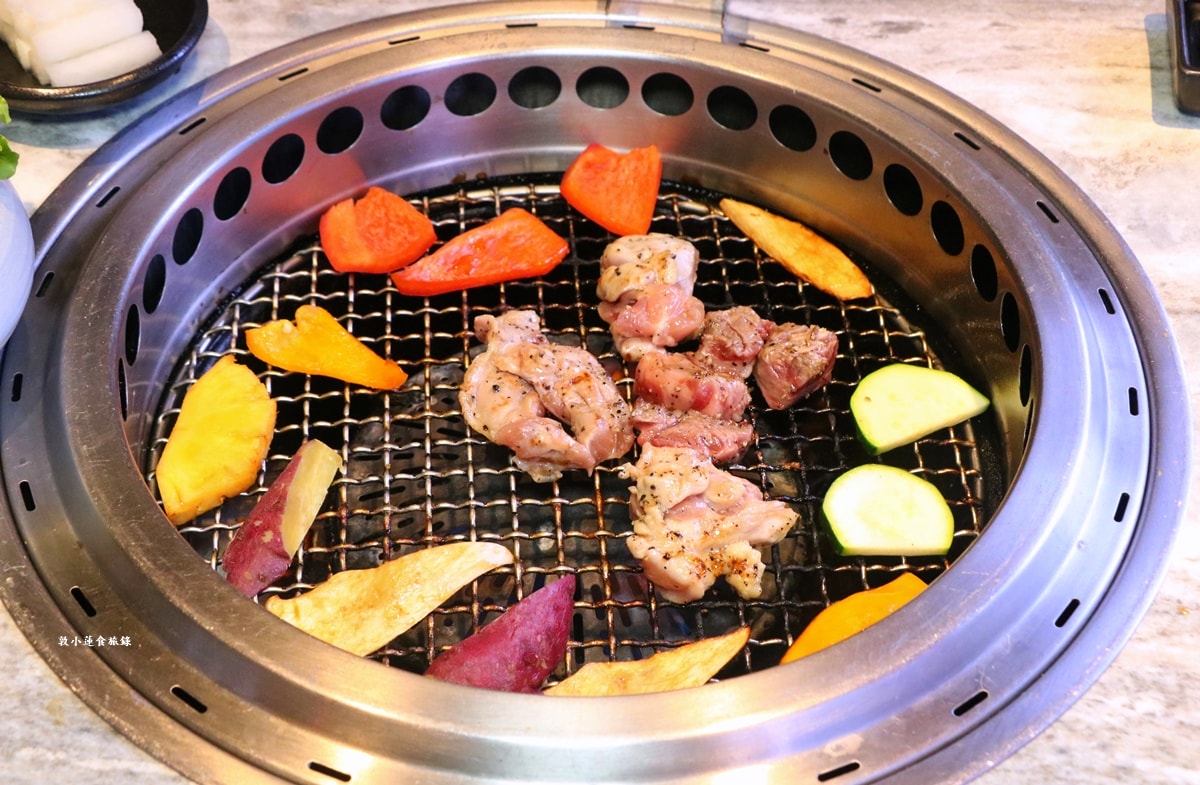Oh my!原燒 高雄中山店‧多款雙人套餐組合，生日、聚會最舒適!!飲料、泡菜、豚骨湯無限暢飲!!【歇業】