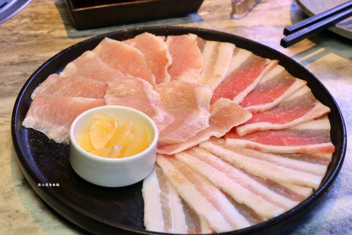 Oh my!原燒 高雄中山店‧多款雙人套餐組合，生日、聚會最舒適!!飲料、泡菜、豚骨湯無限暢飲!!【歇業】