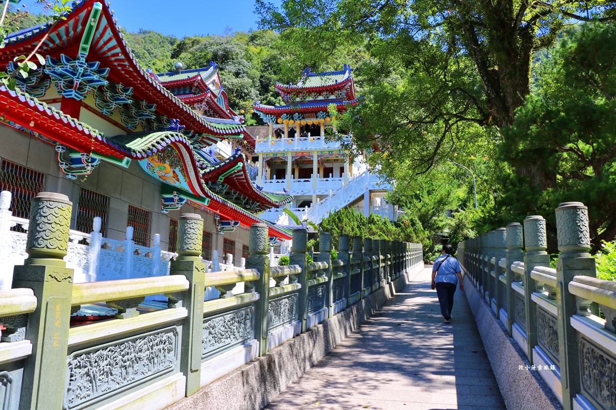 寶湖宮天地堂地母廟‧青瓦色的建築,連綿樓閣,遼闊美景網美必拍熱門景點 - 第11張圖 寶湖宮天地堂地母廟‧青瓦色的建築,連綿樓閣,遼闊美景網美必拍熱門景點