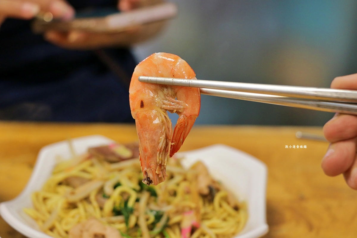 好窄食堂‧小琉球老字號小吃,在地經營50年美食,必點的海鮮炒飯(麵)、什錦炒麵 - 第12張圖 好窄食堂‧小琉球老字號小吃,在地經營50年美食,必點的海鮮炒飯(麵)、什錦炒麵