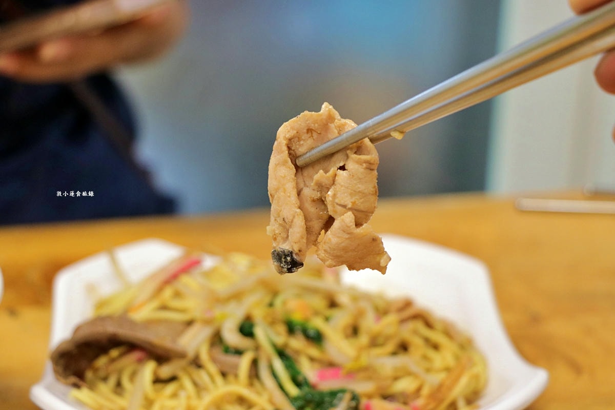 好窄食堂‧小琉球老字號小吃,在地經營50年美食,必點的海鮮炒飯(麵)、什錦炒麵 - 第13張圖 好窄食堂‧小琉球老字號小吃,在地經營50年美食,必點的海鮮炒飯(麵)、什錦炒麵