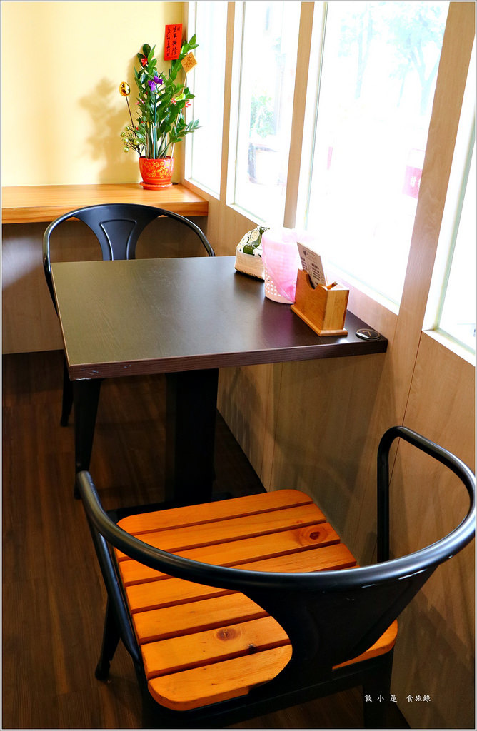 享食鍋燒·咖哩·炸物‧不起眼的小店面 內藏美食 豬排咖哩、麻糬芋圓超推 鍋燒湯頭超回甘 - 第5張圖 IMG_6581