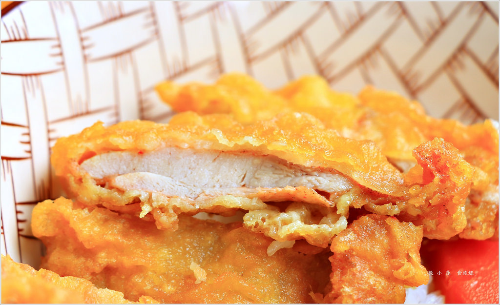 享食鍋燒·咖哩·炸物‧不起眼的小店面 內藏美食 豬排咖哩、麻糬芋圓超推 鍋燒湯頭超回甘 - 第28張圖 IMG_6641