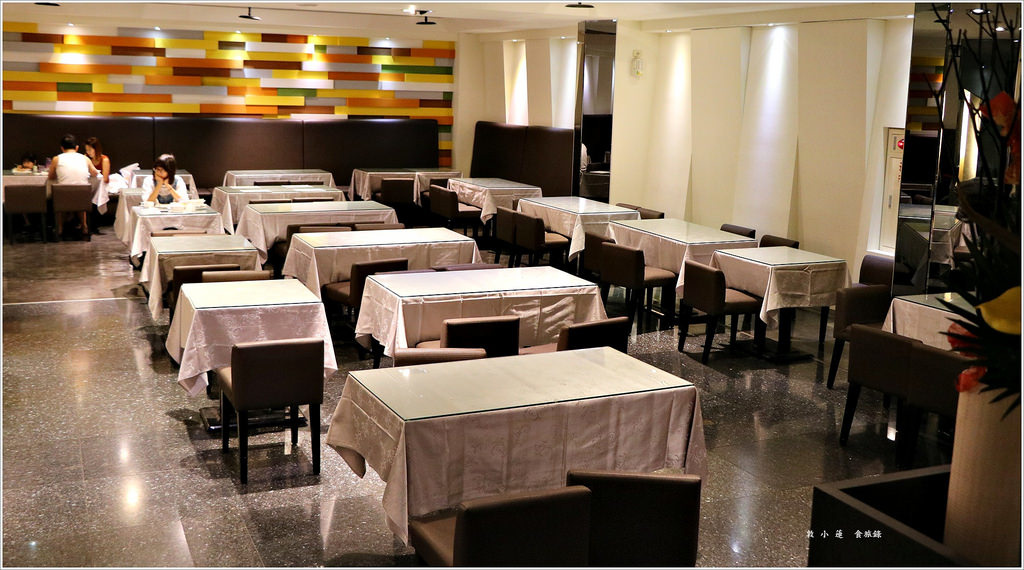 華園大飯店 六合館‧台灣第一家國際觀光飯店 走過一甲子的華園大飯店 復古時尚優質飯店【歇業】 - 第45張圖 IMG_0697