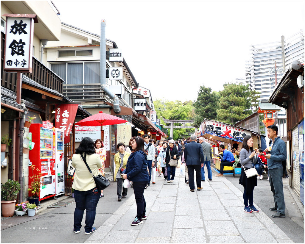 【日本‧京都】京阪六天五夜‧伏見稻荷大社小吃街 攻頂後來場小吃之旅最爽快 - 第2張圖 IMG_9245