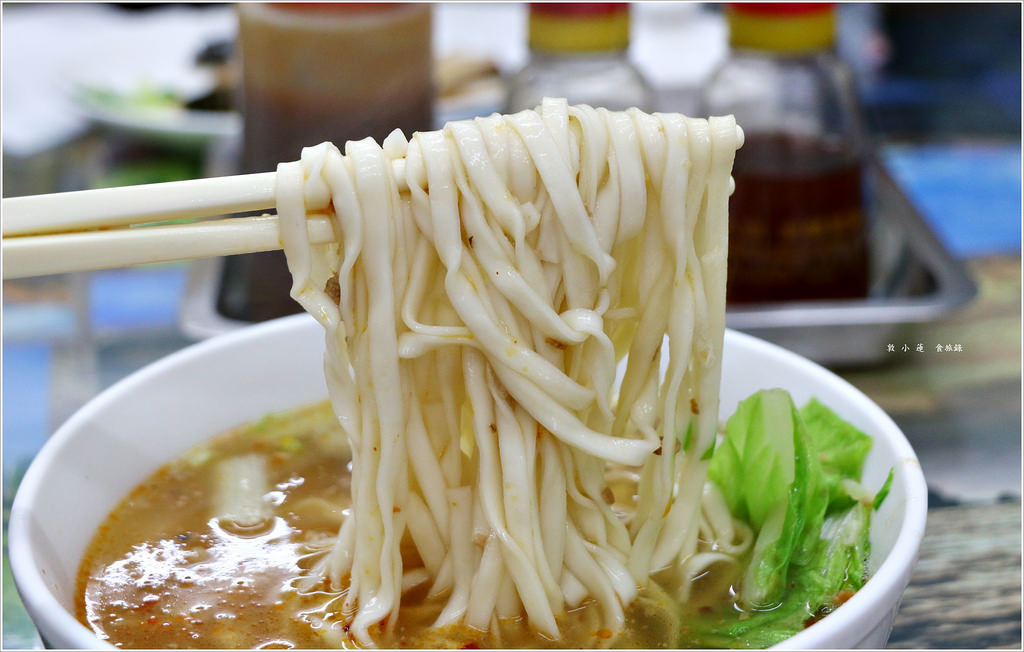 清香園水餃 餛飩 麵食館‧學區平價美食 小資族的最愛 必推水餃、酸辣湯 - 第14張圖 IMG_3209