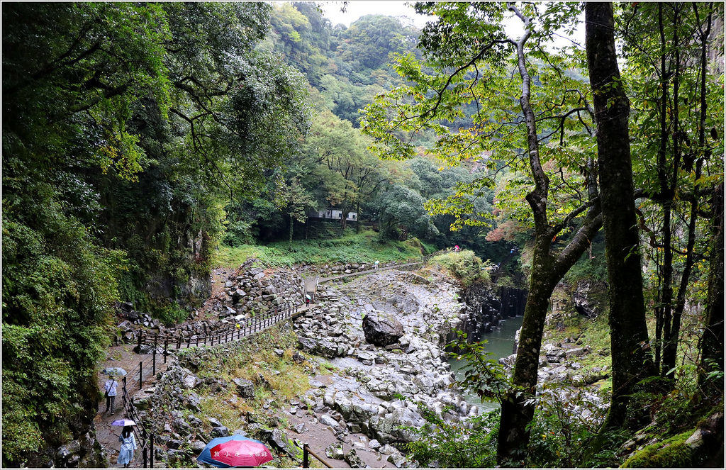 【日本‧宮崎】九州慢行之旅‧ 日本名勝高千穗峽 神話發源地又稱五瀨川峽谷 - 第9張圖 IMG_8996