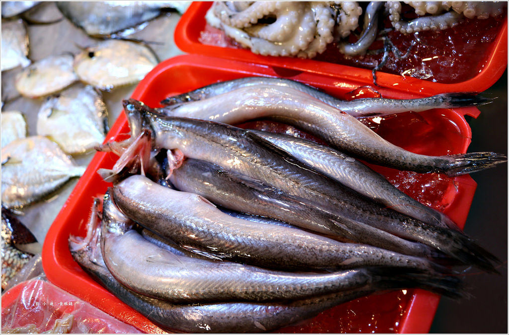 美鳳旗魚黑輪‧華僑市場魚貨新鮮盤盤算 旗魚黑輪 人客啊來一隻 - 第12張圖 IMG_6076