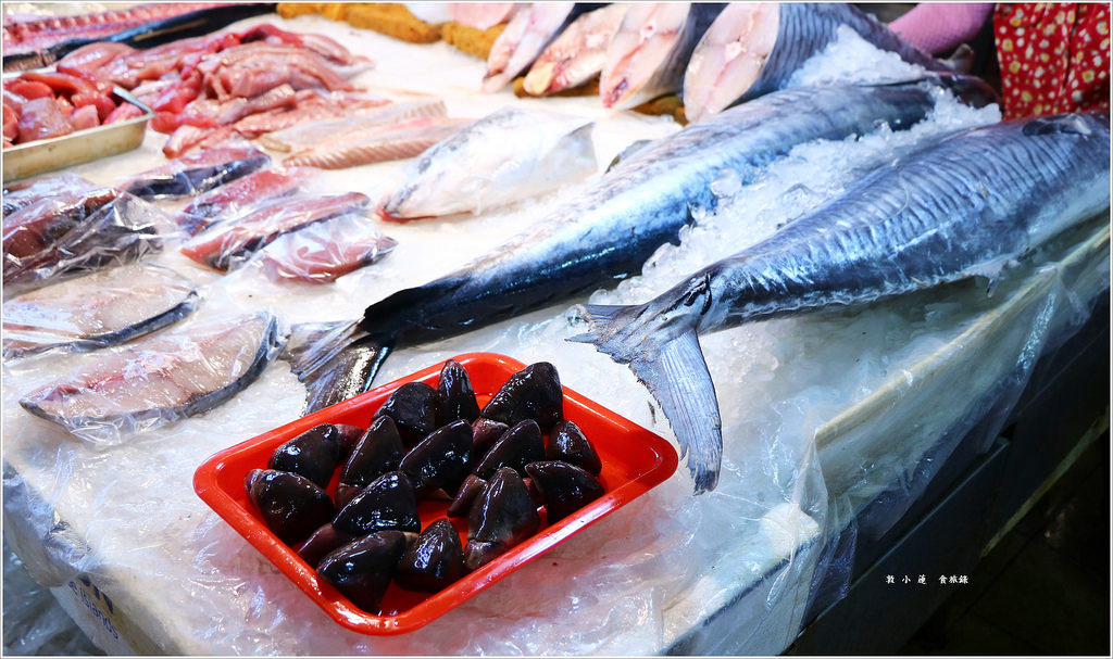 美鳳旗魚黑輪‧華僑市場魚貨新鮮盤盤算 旗魚黑輪 人客啊來一隻 - 第13張圖 IMG_6083
