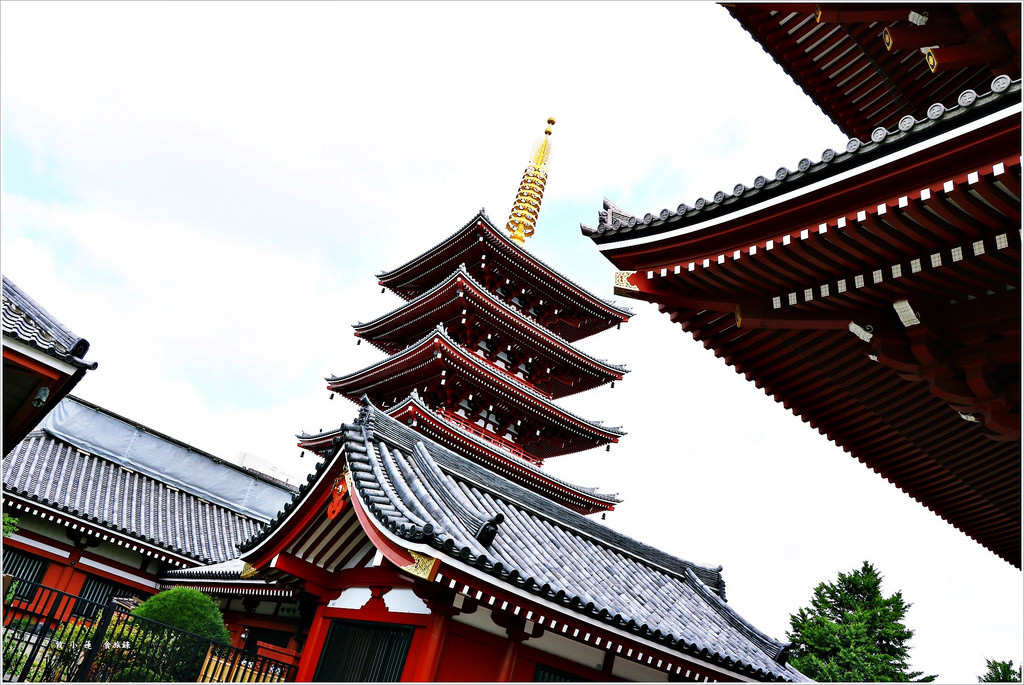 【日本‧淺草】東京五天四夜半自助旅行‧夏初的到訪,淺草寺內的被官稻荷神社 求事業最靈驗 - 第13張圖 IMG_3408