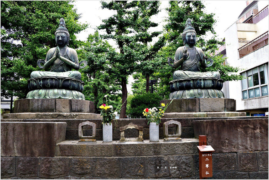 【日本‧淺草】東京五天四夜半自助旅行‧夏初的到訪,淺草寺內的被官稻荷神社 求事業最靈驗 - 第30張圖 IMG_3412