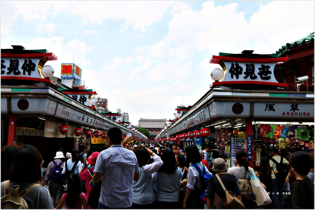 【日本‧淺草】東京五天四夜半自助旅行‧七十年老店花月堂 必吃跟臉一樣大的大菠蘿 - 第2張圖 IMG_3177