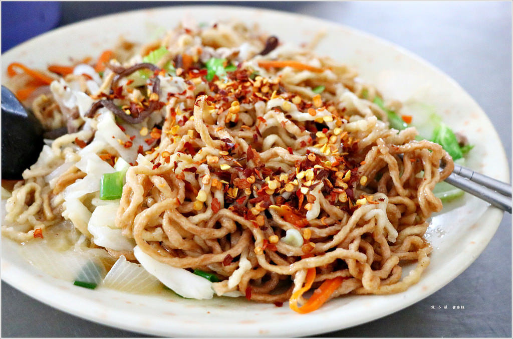龍華市場牛角日式咖哩‧炒意麵、炒烏龍、傳統鍋燒好味道,再來份咖哩豬排飯白飯吃不停【歇業】 - 第12張圖 IMG_1192