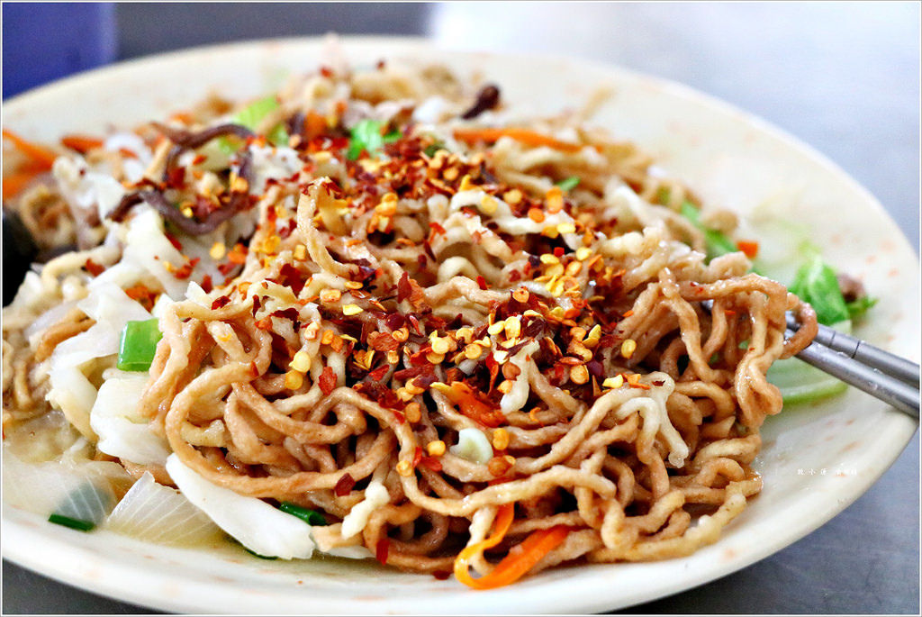 龍華市場牛角日式咖哩‧炒意麵、炒烏龍、傳統鍋燒好味道,再來份咖哩豬排飯白飯吃不停【歇業】 - 第13張圖 IMG_1193