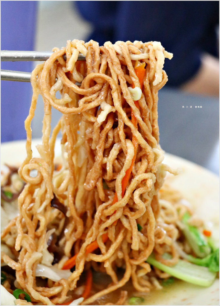 龍華市場牛角日式咖哩‧炒意麵、炒烏龍、傳統鍋燒好味道,再來份咖哩豬排飯白飯吃不停【歇業】 - 第14張圖 IMG_1191