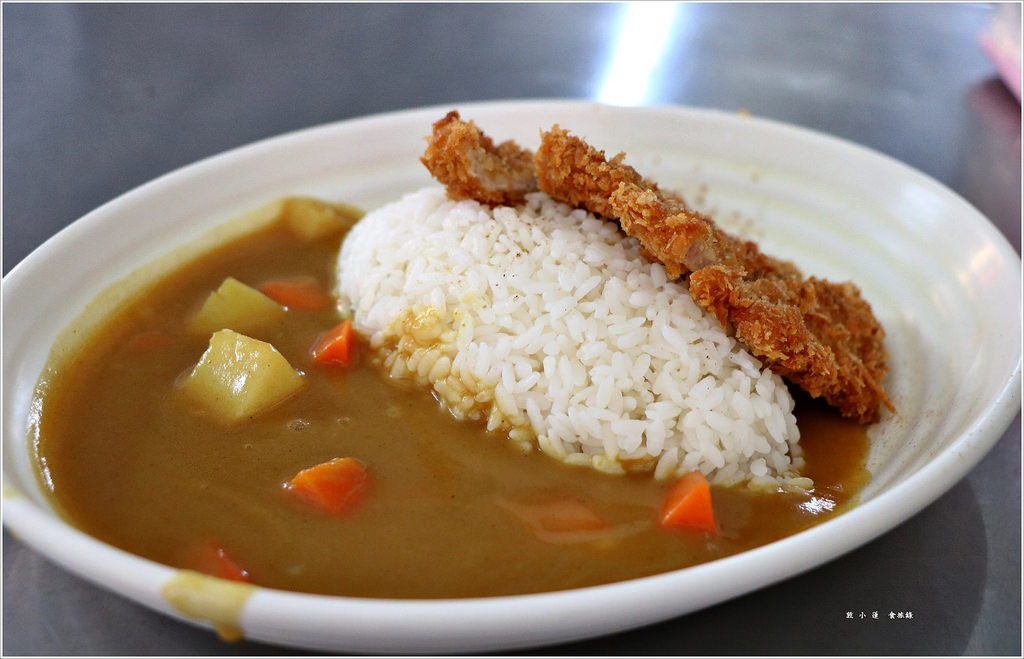 龍華市場牛角日式咖哩‧炒意麵、炒烏龍、傳統鍋燒好味道,再來份咖哩豬排飯白飯吃不停【歇業】 - 第15張圖 IMG_1270