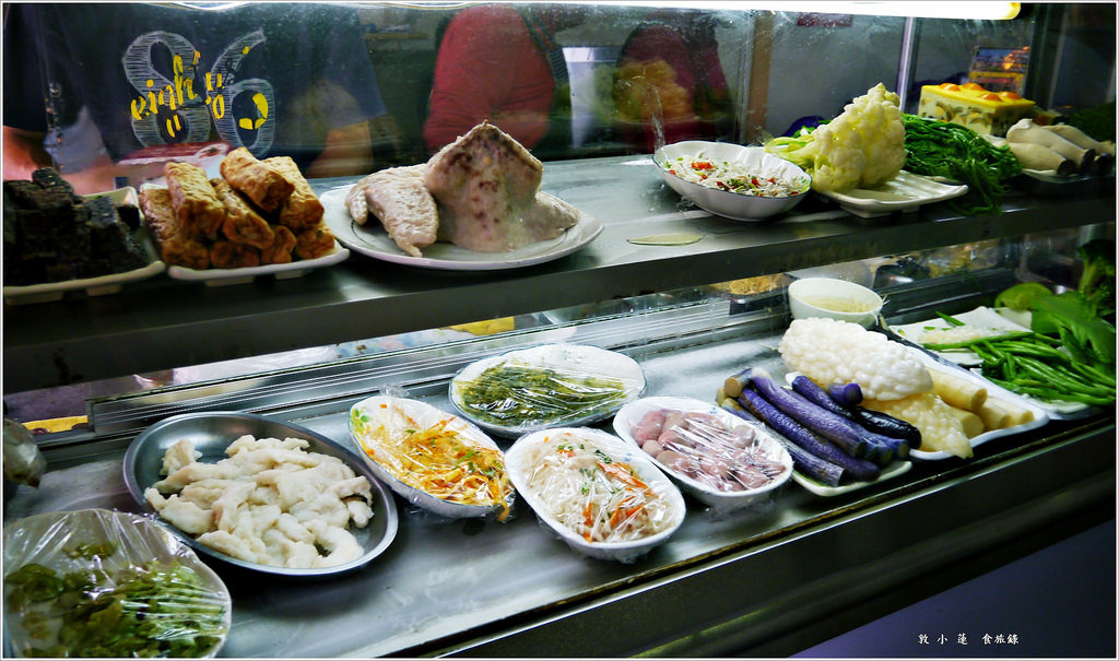 阿明火雞肉飯‧在地人推薦的一甲子老店,最道地火雞肉飯必吃的小吃店 - 第3張圖 P1000627