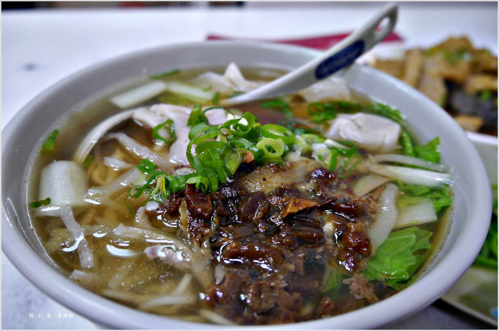 牛朝刀削牛肉麵‧在地平價老店,老饕極力推薦牛肉麵,內用可免費續湯 - 第11張圖 P1000555